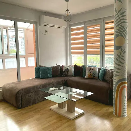 Lovely 1 Bedroom By The Centre