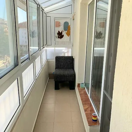 Lovely 1 Bedroom By The Centre * ブルガス
