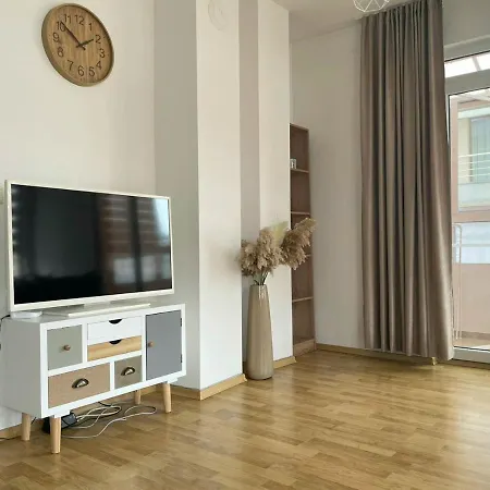 Lovely 1 Bedroom By The Centre Apartment Burgas City